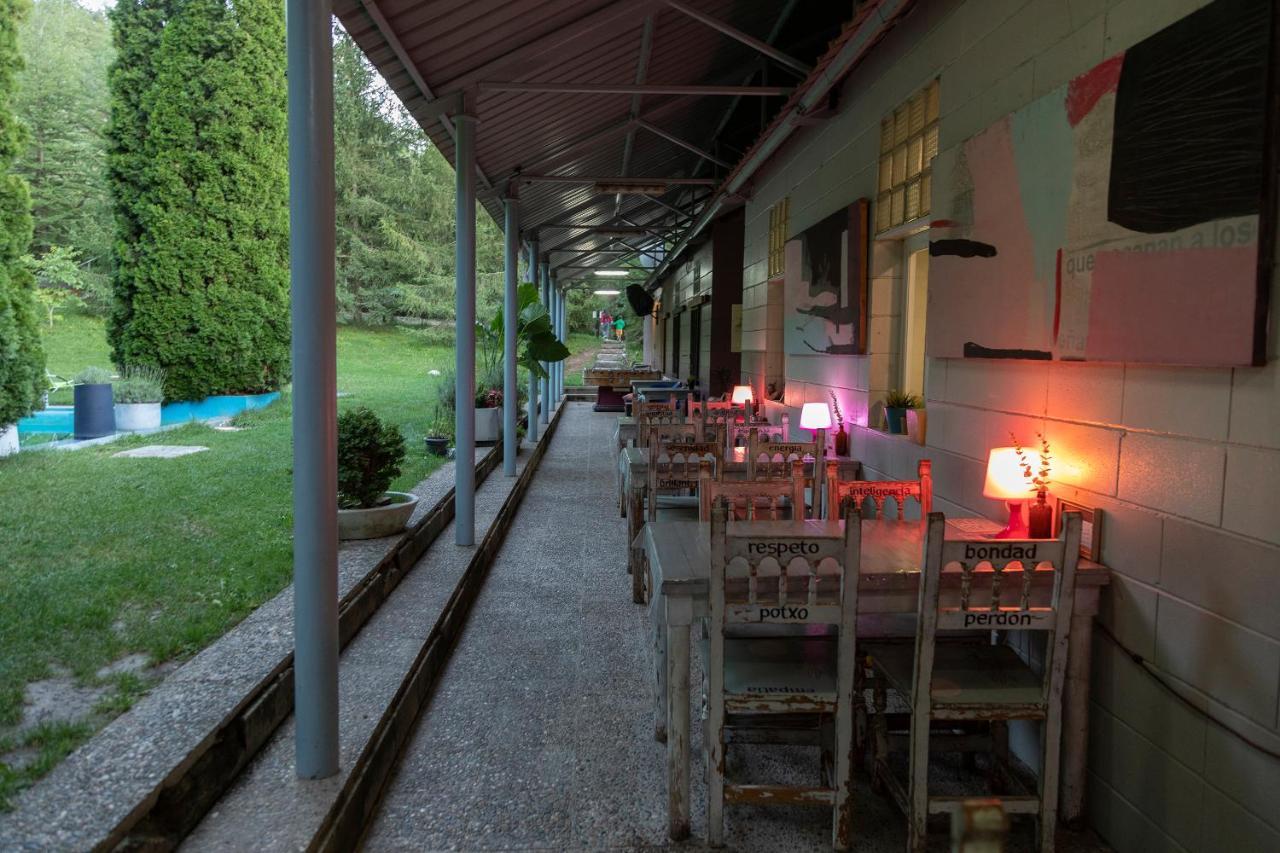 Camping Alta Ribagorca El Pont de Suert Exterior photo